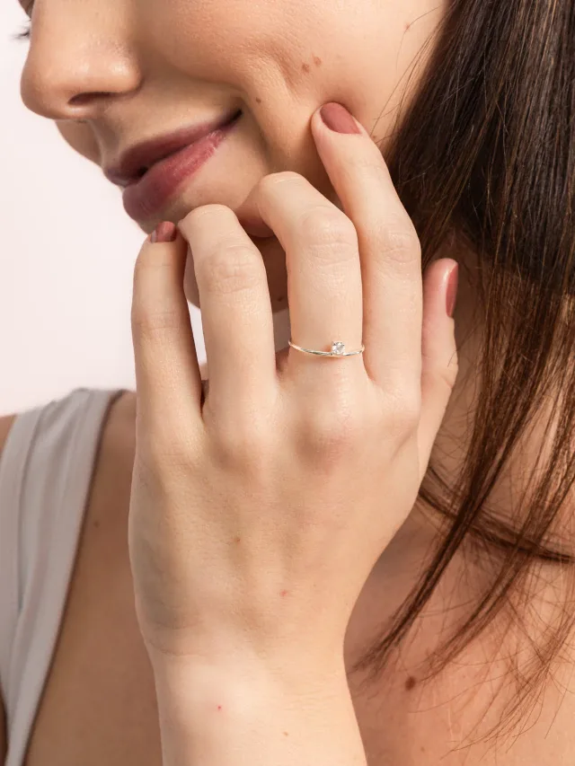 Anel de Prata 925 Minimalista com Zircônia