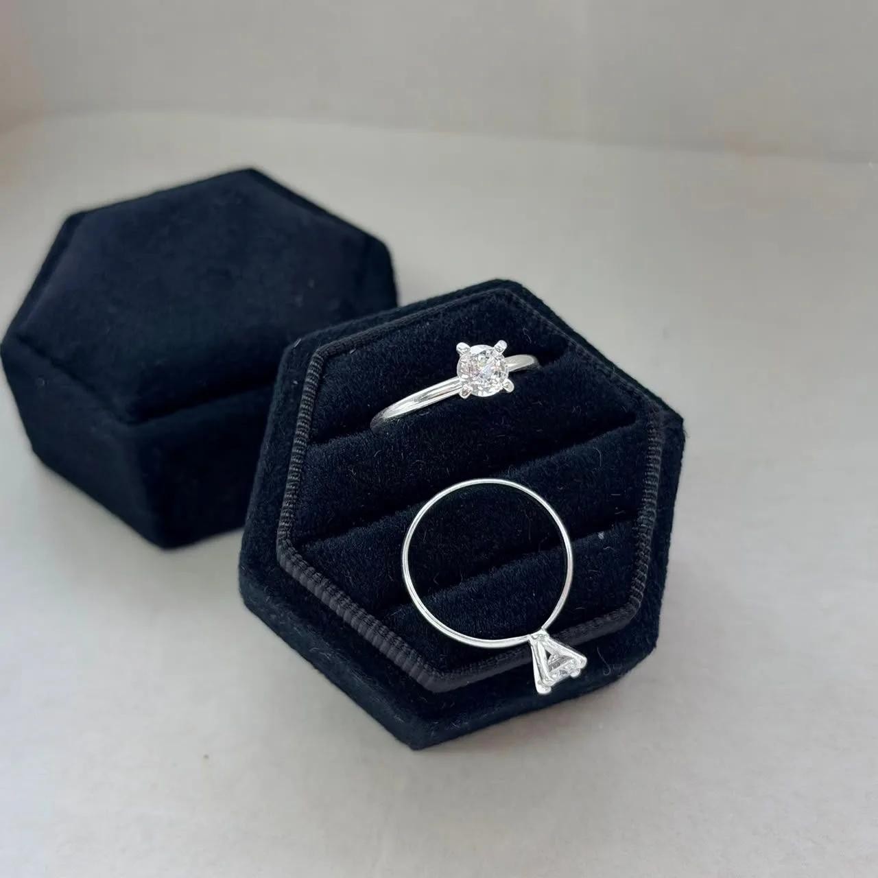 Anel Solitário 5mm com 4 Garras Altas