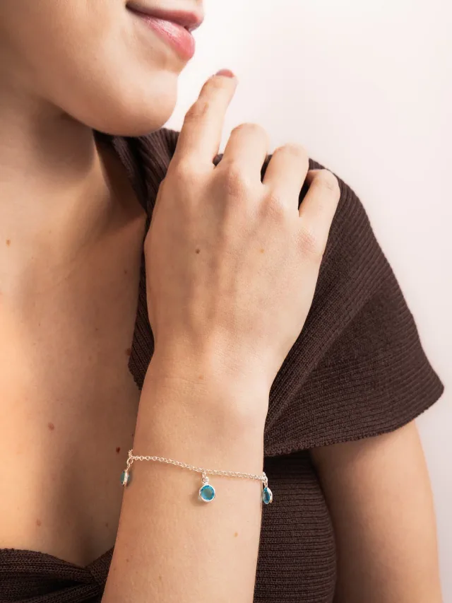 Pulseira de Prata 925 Zircônias Redondas Penduradas Azuis