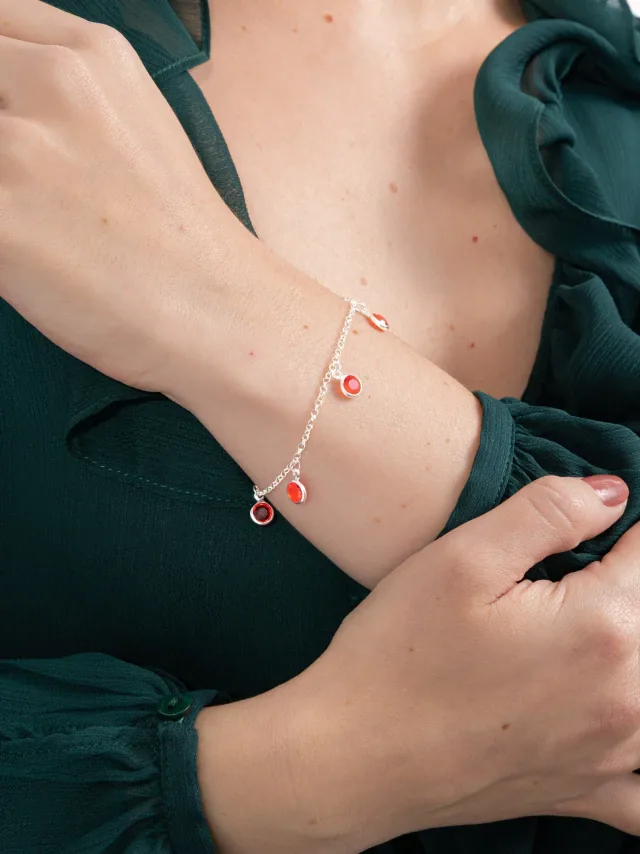 Pulseira de Prata 925 Zircônias Redondas Penduradas Vermelhas