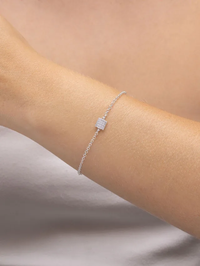 Pulseira de Prata 925 Quadrado Cravejado Zircônias Brancas