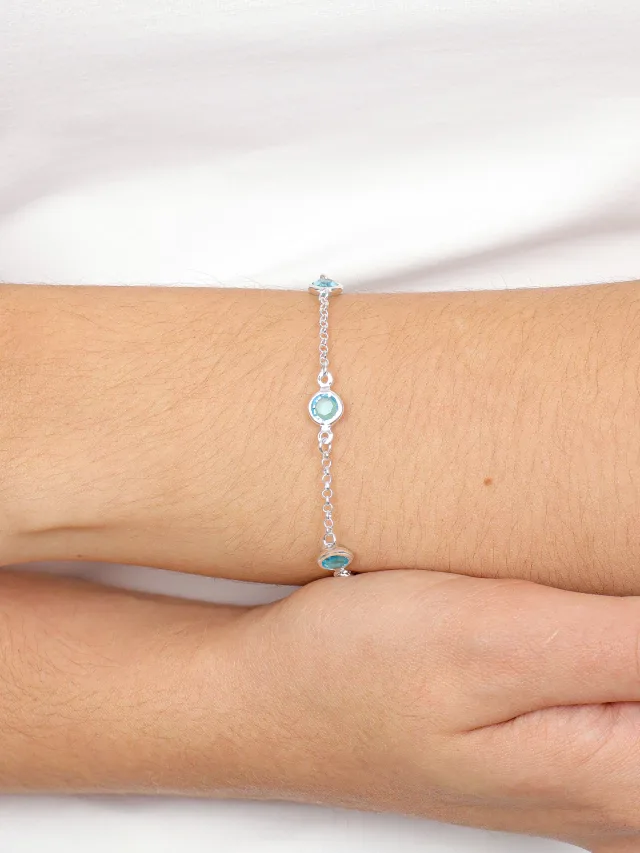 Pulseira de Prata 925 Zircônias Azuis Claras Espaçadas