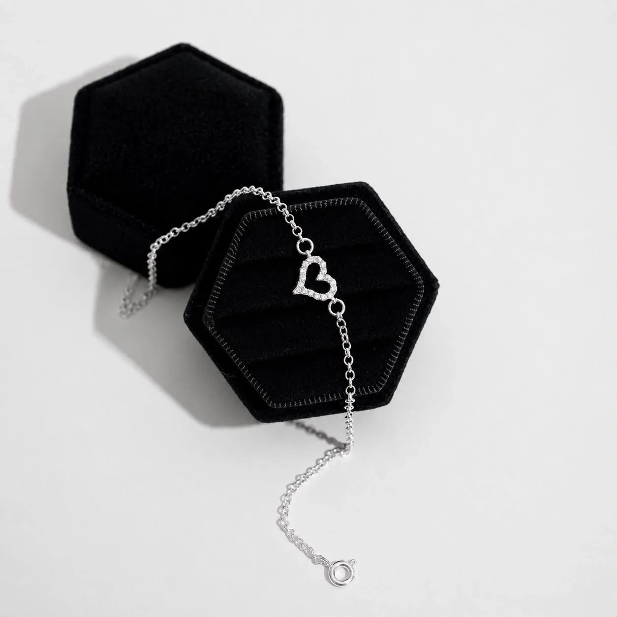 Pulseira Coração Cravejado No Elo Português