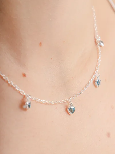Colar de Prata 925 Corações Pendurados Azul Claro — foto 2