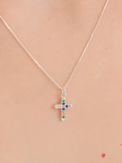 Colar de Prata 925 Mini Cruz com Zircônias Coloridas — foto 2
