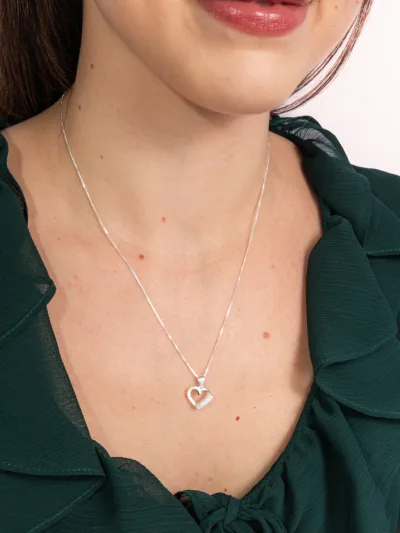 Colar de Prata 925 Pingente Coração com Detalhes em Zircônias — foto 1