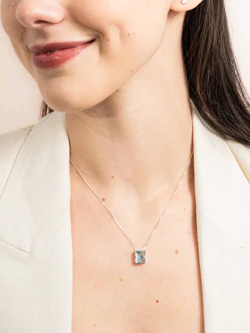 Colar de Prata 925 Zircônia Retangular Azul Claro