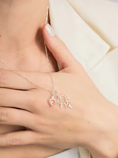 Colar de Prata 925 Patuá Menina com Zircônia Rosa — foto 1
