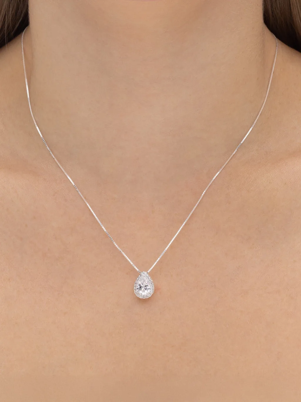 Colar de Prata 925 Gota Zircônia Branca Borda Cravejada