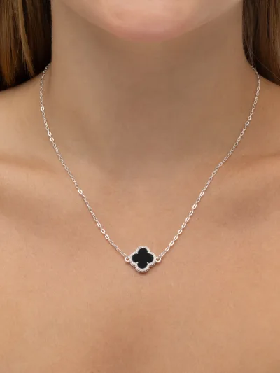Colar de Prata 925 Trevo Preto Cravejado em volta com Zircônias — foto 1
