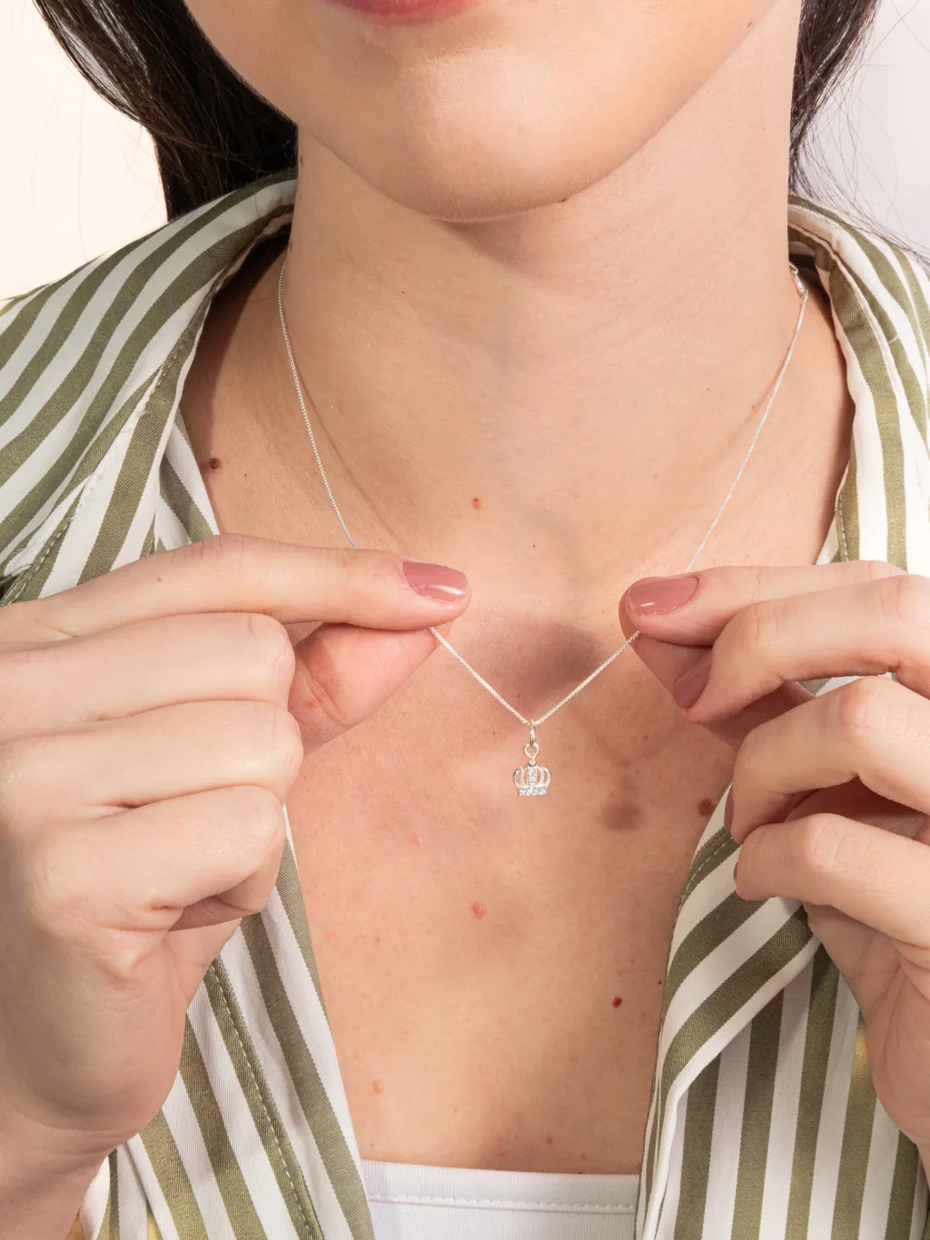 Colar de Prata 925 Coroa com Zircônias Brancas