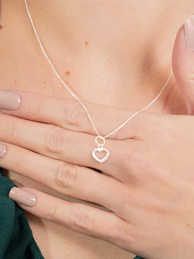 Conjunto de Prata 925 Coração Vazado com Detalhes — foto 2